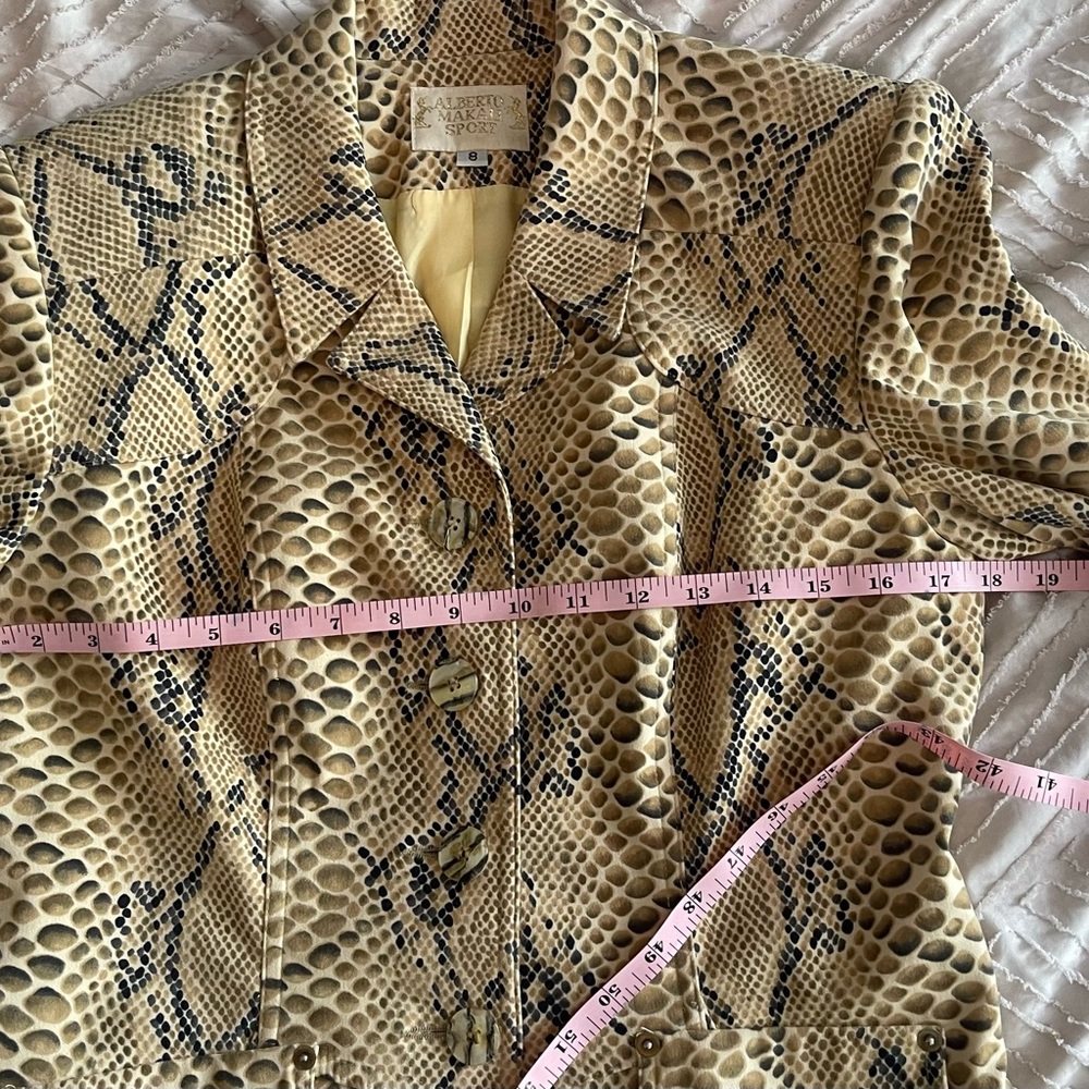 Alberto Makali - Snake-Print Tailored Blazer  and Skirt Set in Size 8 - Picture 12 of 16